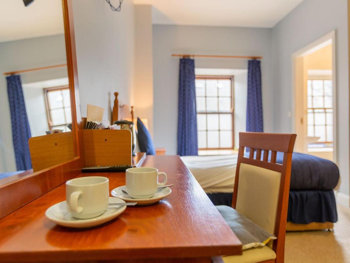 Tudor House Guest House Dungarvan  Bagian luar foto