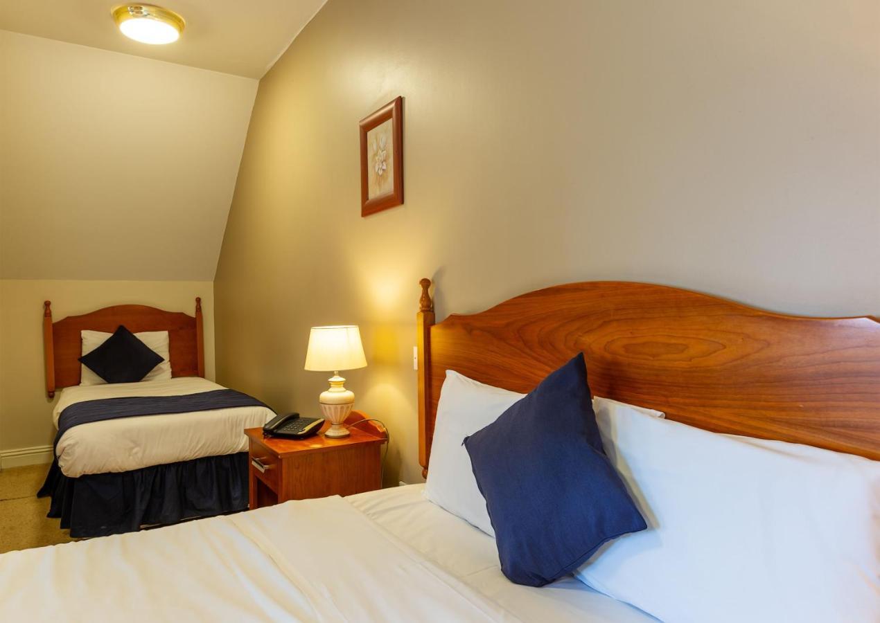Tudor House Guest House Dungarvan  Bagian luar foto