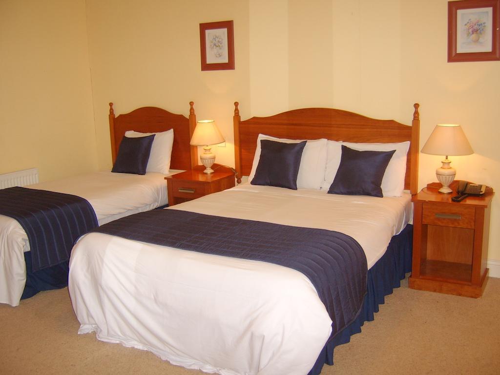 Tudor House Guest House Dungarvan  Bagian luar foto